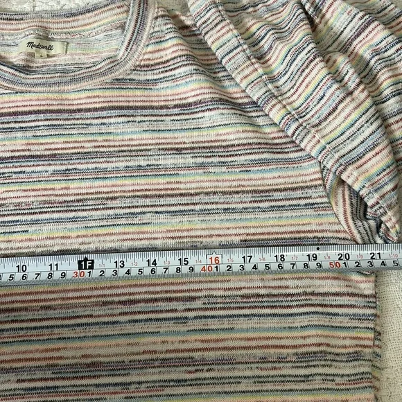 Madewell Bubble-Sleeve Crop Top in Rainbow Stripes Size Large - Picture 8 of 10